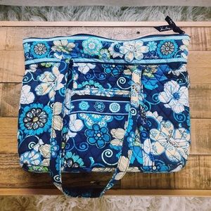 Vera Bradley Tote in Blue Floral Pattern preowned